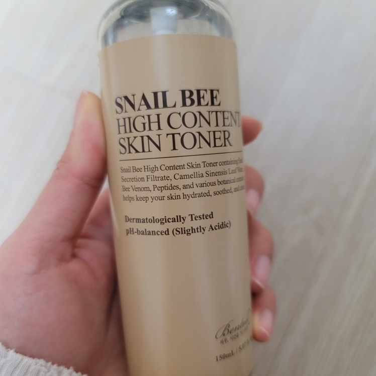 Benton Snailbee High Content Skin Toner review image
