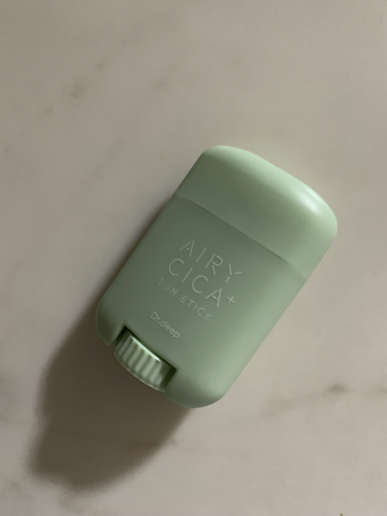 닥터딥 (Dr.deep) 에어리 시카 선스틱 [SPF50+/PA++++] review image
