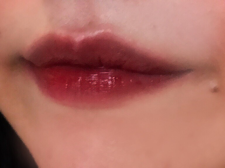 果汁唇釉 [21深格利亚]的真实用户使用照片