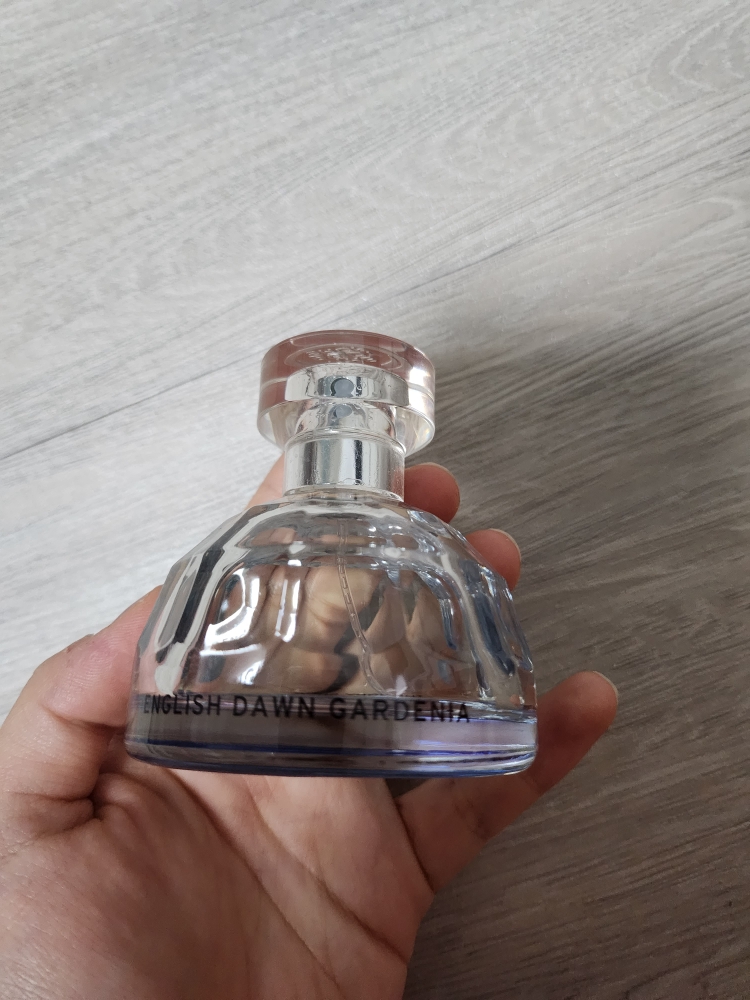 더바디샵 (THEBODYSHOP) 잉글리쉬 던 가드니아 오 드 뚜왈렛 review image