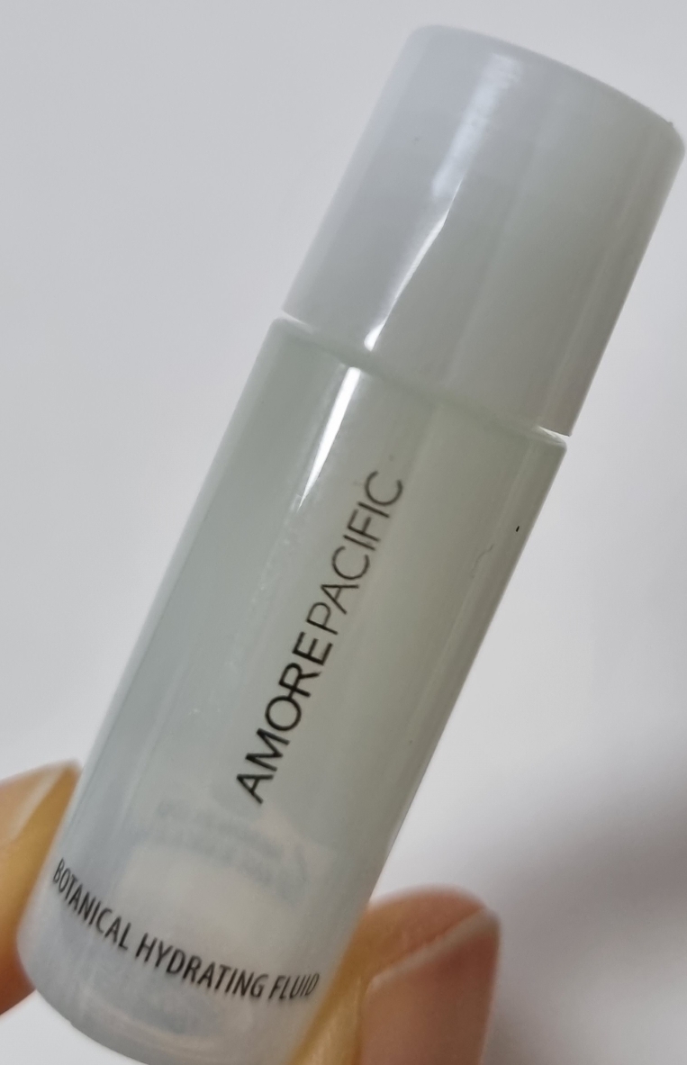 AMOREPACIFIC Botanical Hydrating Fluid review image