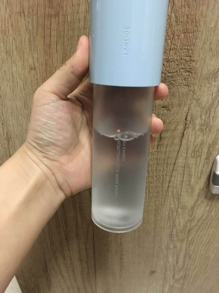 水库蓝色玻尿酸精华爽肤水 [中性·干性肌肤使用]的真实用户使用照片