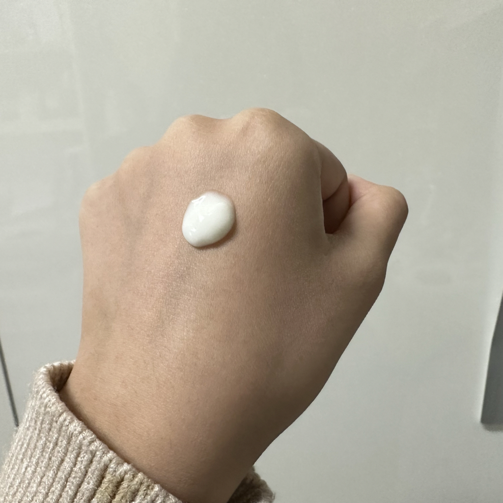 微动力防晒精华液 [SPF50+/PA++++]的真实用户使用照片