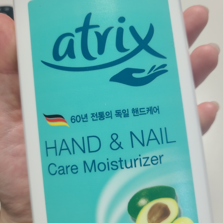 手部和指甲润肤霜的真实用户使用照片