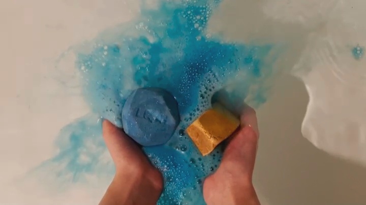 LUSH Sunnyside review image