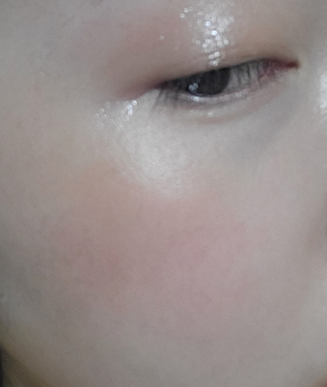 어반디케이 (URBANDECAY) 문더스트 모노 아이섀도우 [스페이스카우보이] review image