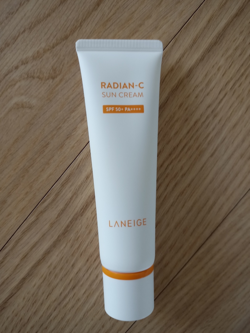 라네즈 (LANEIGE) 래디언씨 선크림 [SPF50+/PA++++] review image