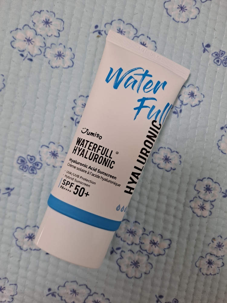 JUMISO WATERFULL HYALURONIC ACID SUNSCREEN [SPF50+/PA++++] review image