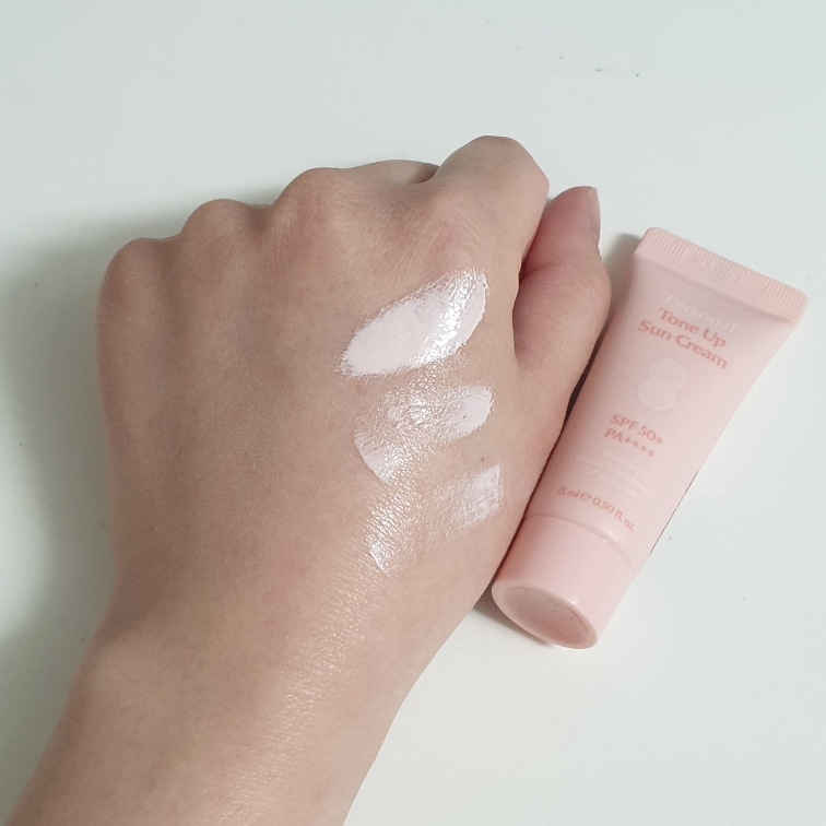 个人调色防晒霜 [SPF50+/PA++++] [01 Rosie] [01 Rosie的真实用户使用照片