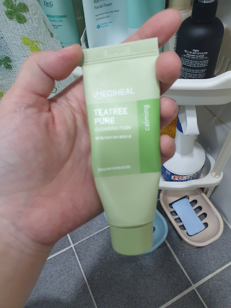 Real user review photo of Tea Tree Pure Cleansing Foam