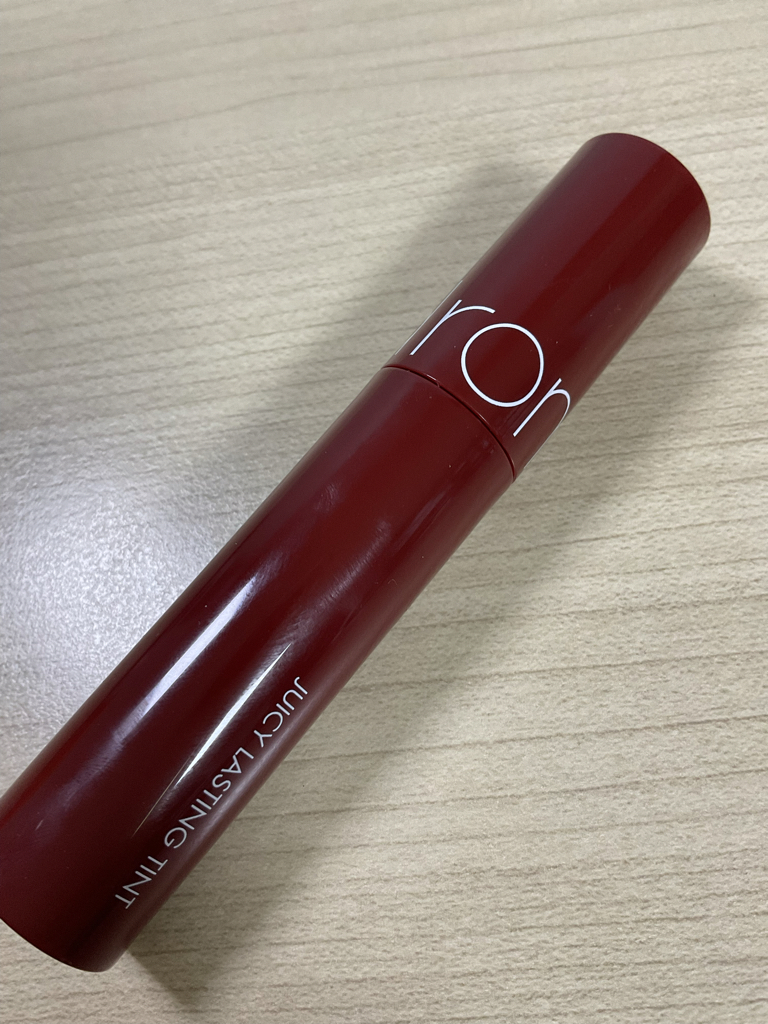 果汁唇釉 [21深格利亚]的真实用户使用照片