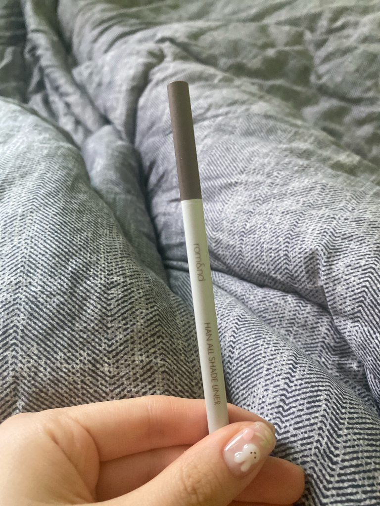 Real user review photo of HAN ALL SHADE LINER [02 Muted brown]