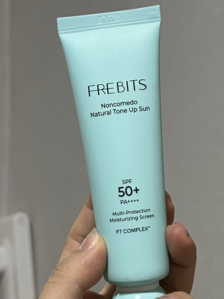 프레비츠 (FREBITS) 논코메도 네츄럴 톤업 선 [SPF50+/PA++++] review image