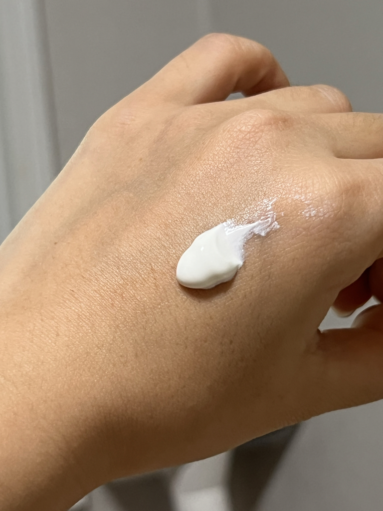 프레비츠 (FREBITS) 논코메도 네츄럴 톤업 선 [SPF50+/PA++++] review image