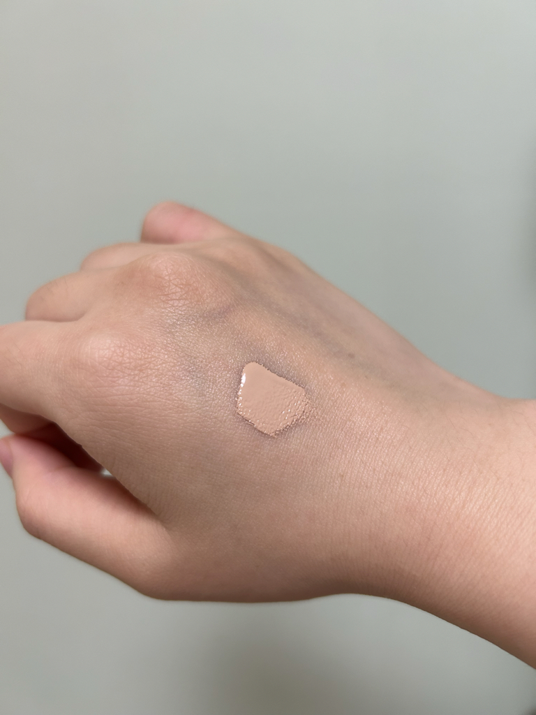 Real user review photo of Long Lasting Tip Concealer Fixing Fit [SPF34/PA++] [No. 1 Vanilla]