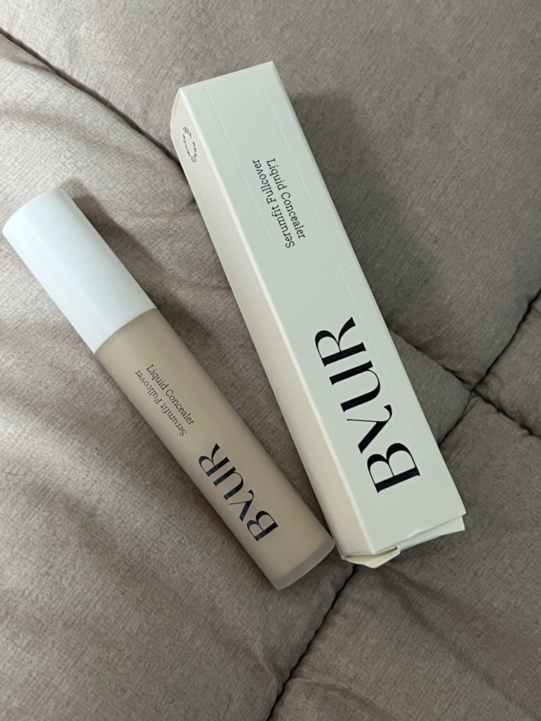 바이유어 (BYUR) 세럼핏 풀커버 리퀴드 컨실러 [21호 라이트베이지] review image