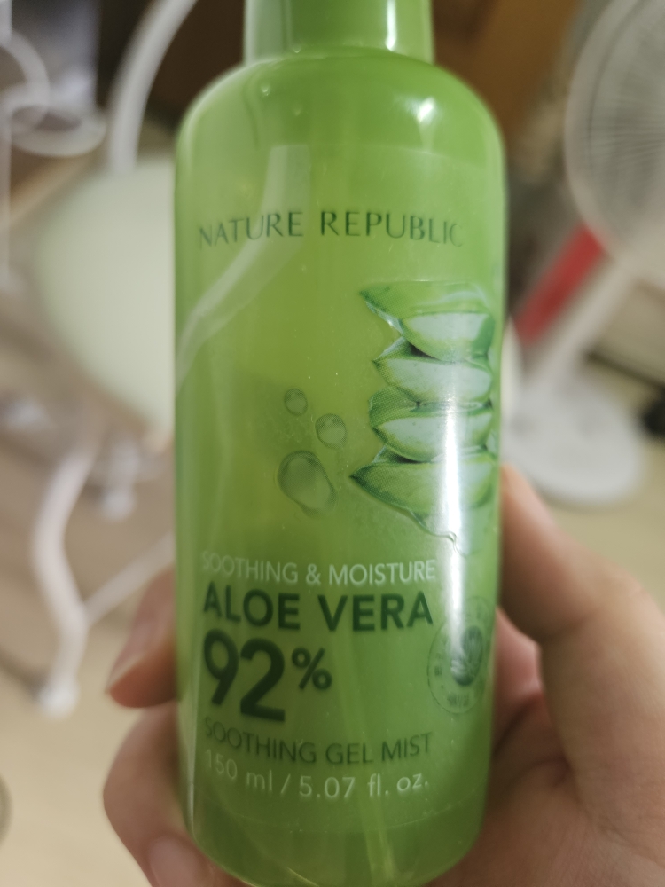 네이처리퍼블릭 (NATUREREPUBLIC) 수딩 앤 모이스처 알로에베라 수딩젤 미스트 review image