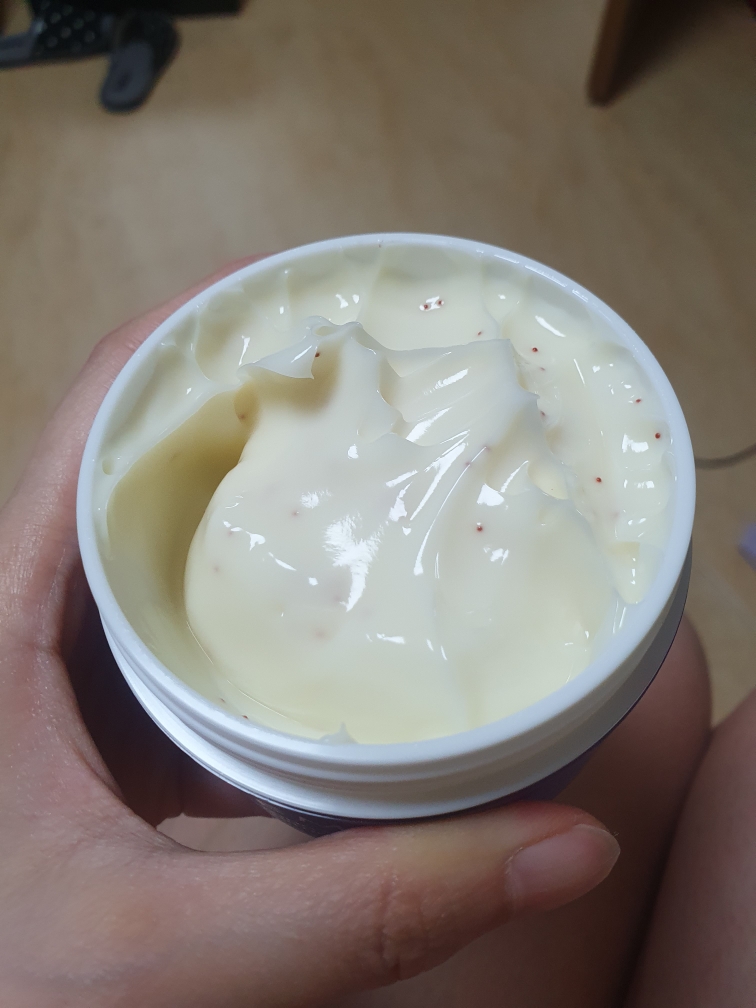 샘이나 (SAEMINA) 리바이탈라이징 시그널 벨벳 영양 크림 review image