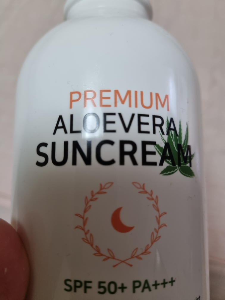 DR.MOON 高级大容量芦荟防晒霜 [SPF50+/PA+++] common.review image