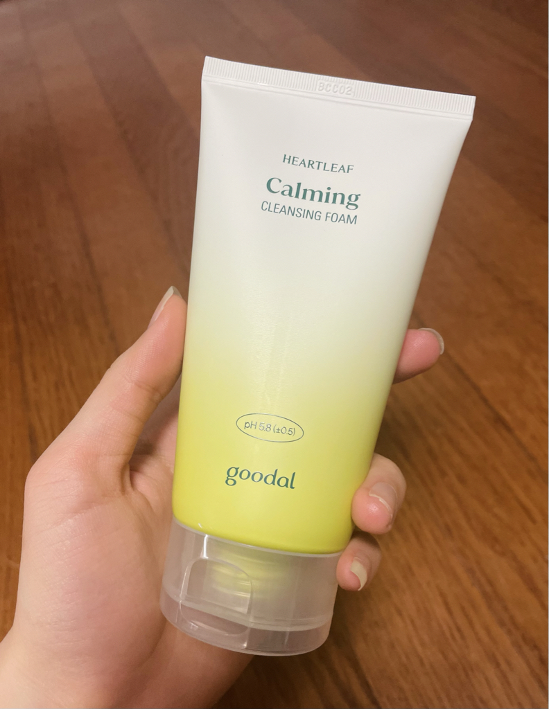 Real user review photo of HEARTLEAF Calming CLEANSING FOAM