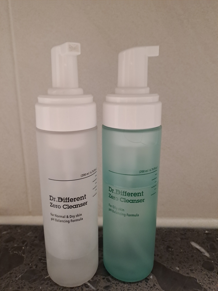 Dr.Different 零毛孔洁面乳[适合油性肌肤] common.review image