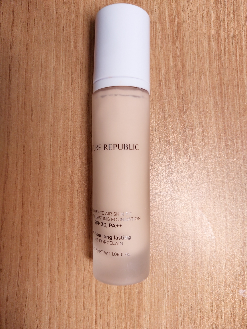 네이처리퍼블릭 (NATUREREPUBLIC) 프로방스 에어 스킨 핏 원데이 래스팅 파운데이션 [SPF30/PA++] [N13 포슬린] review image