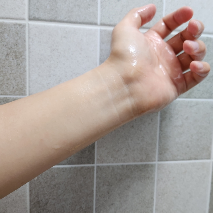 Real user review photo of Kintsuki Glow Boosting Cleansing Foam
