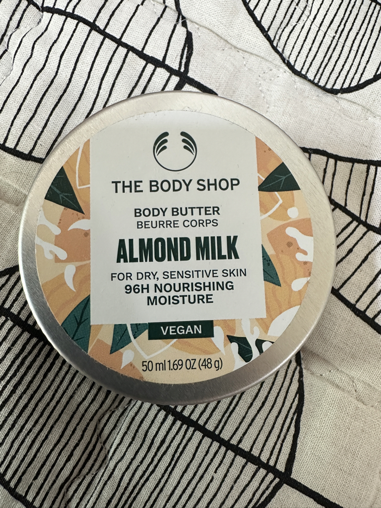 더바디샵 (THEBODYSHOP) 바디 버터 [아몬드밀크] review image