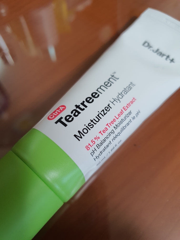 Real user review photo of Ctrl-A Teatreement™ Moisturizer Hydratant