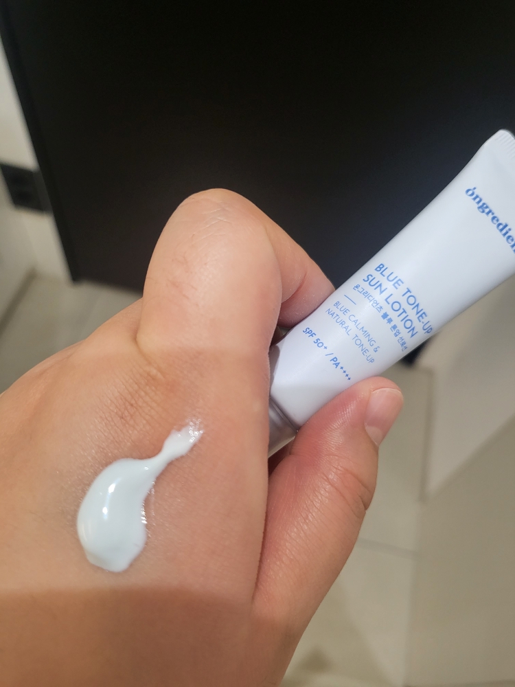 ongredients 蓝色美白防晒乳液 [SPF50+/PA++++] common.review image