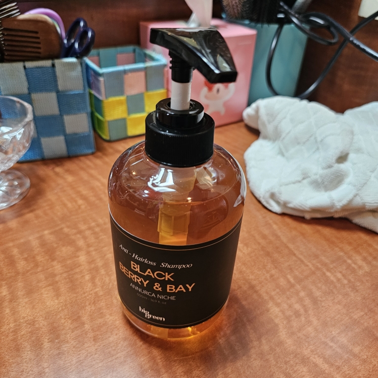 빅그린 (biggreen) 아누카사과 니치 탈모 샴푸 [블랙베리&베이] review image