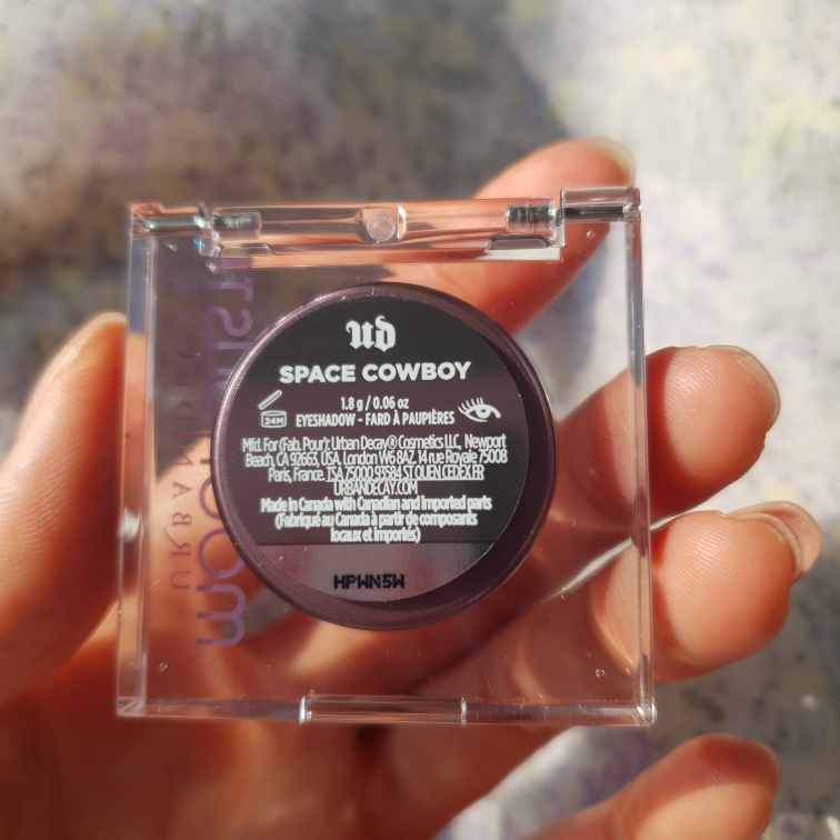 어반디케이 (URBANDECAY) 문더스트 모노 아이섀도우 [스페이스카우보이] review image