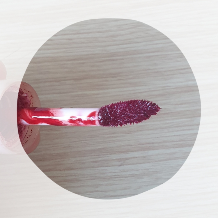 水果光泽唇彩 [#104 樱桃]的真实用户使用照片