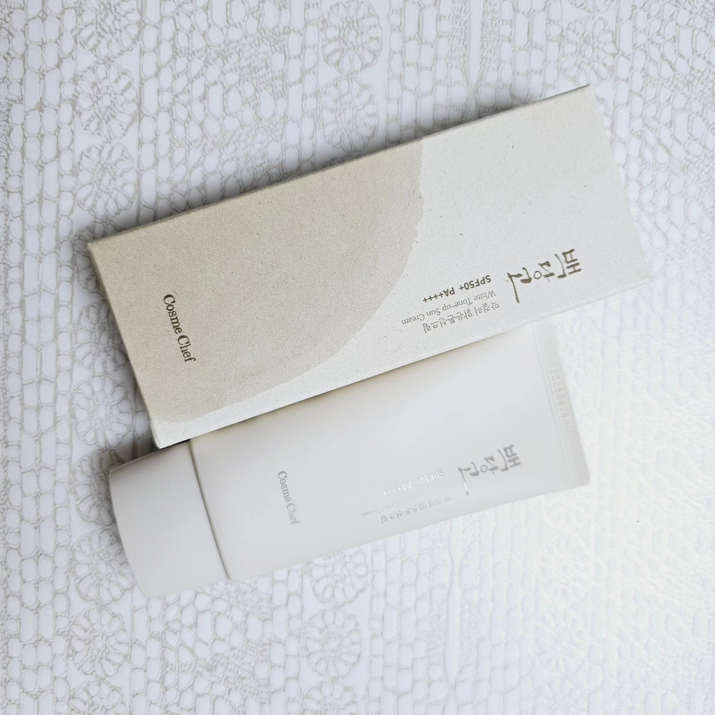 코스메쉐프 (CosmeChef) 백당고 막걸리 맑은톤 선크림 [SPF50+/PA++++] review image