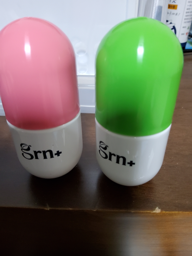 全新绿色第4季的真实用户使用照片
