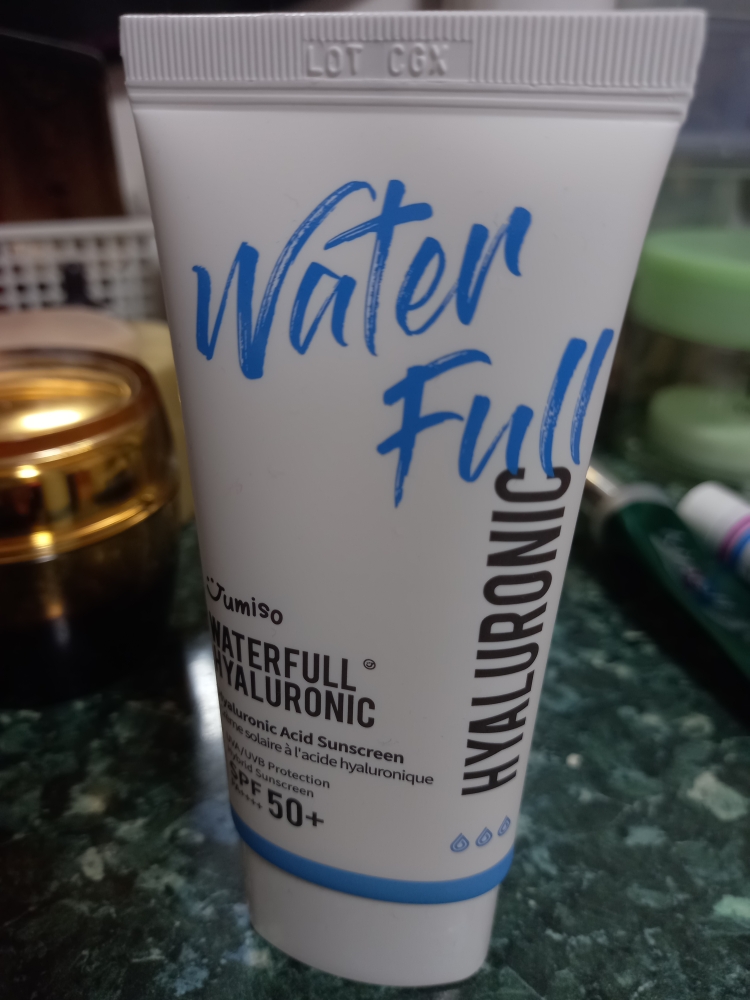 JUMISO WATERFULL HYALURONIC ACID SUNSCREEN [SPF50+/PA++++] review image