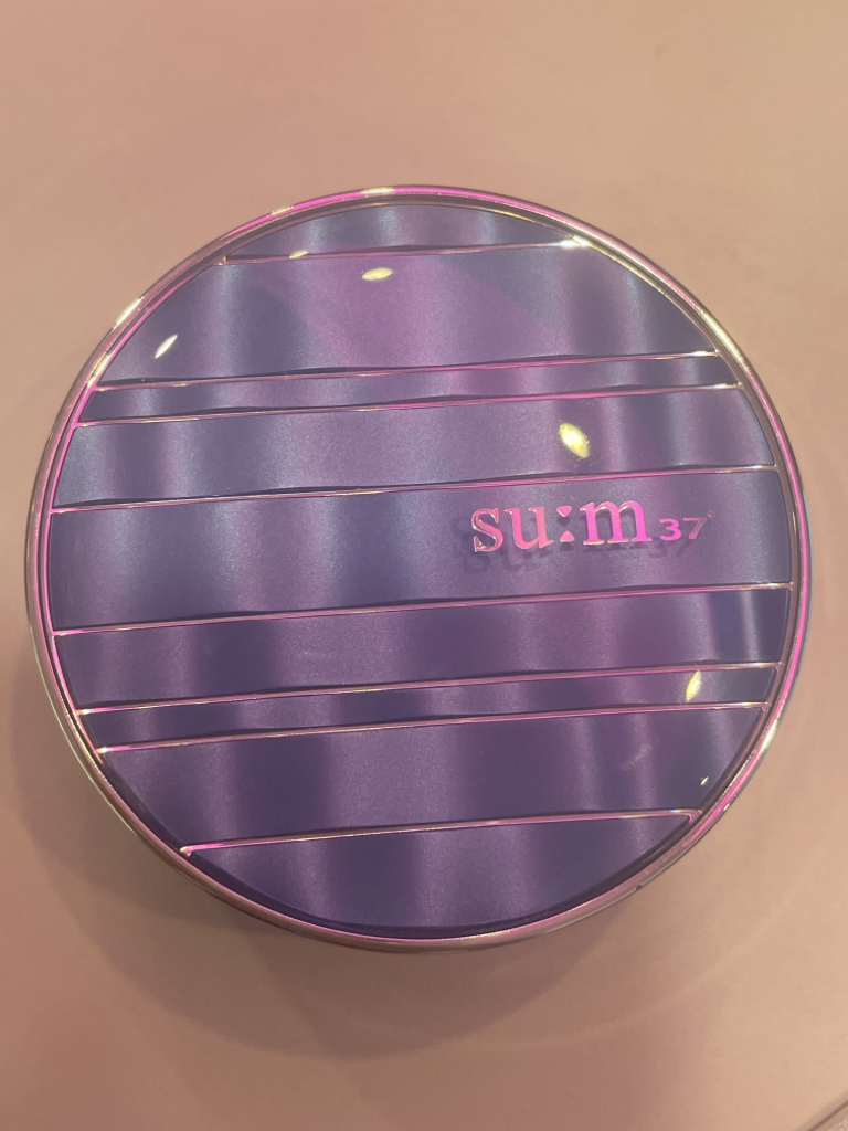 水润CC气垫 完美妆效 [SPF50+/PA+++] [01号]的真实用户使用照片