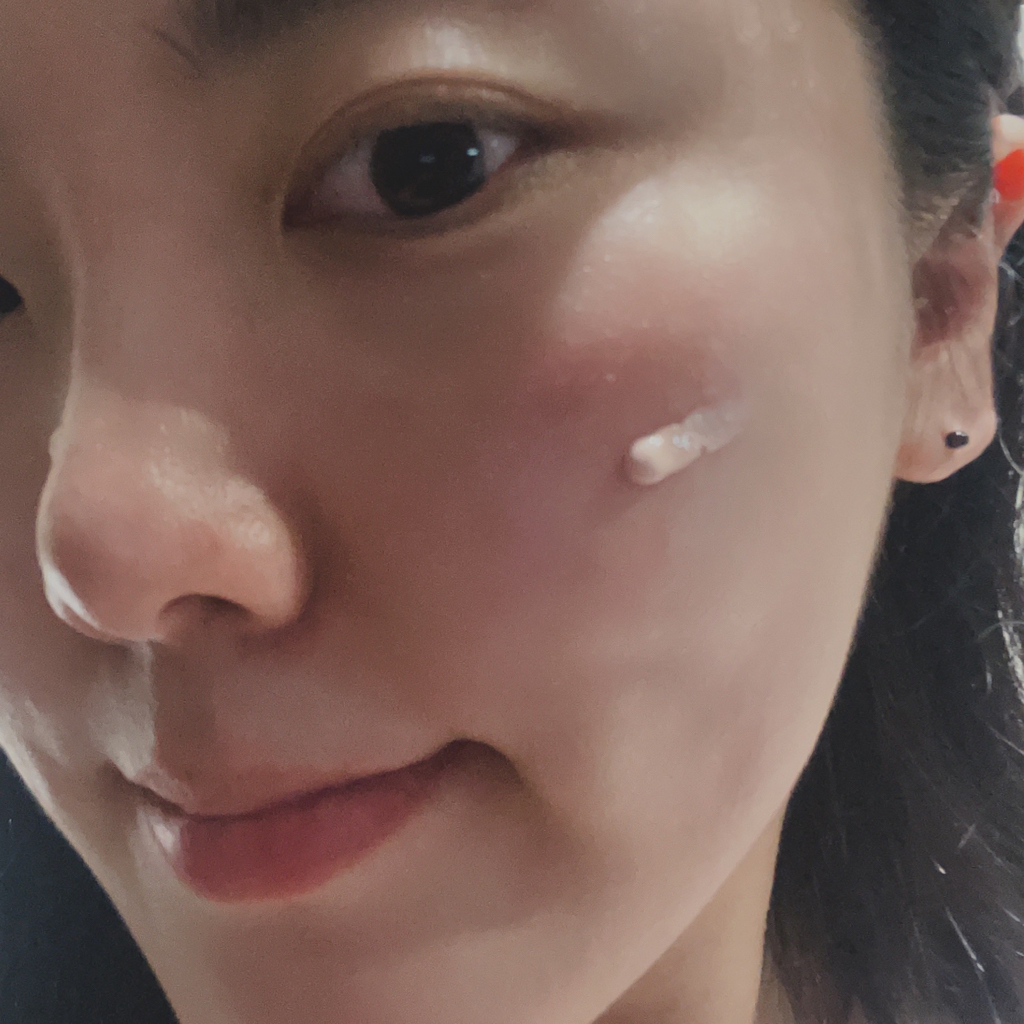 Real user review photo of Spring tone up Sun cream [SPF50+/PA++++]