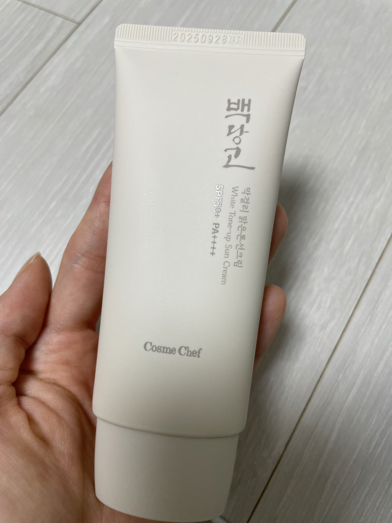 코스메쉐프 (CosmeChef) 백당고 막걸리 맑은톤 선크림 [SPF50+/PA++++] review image