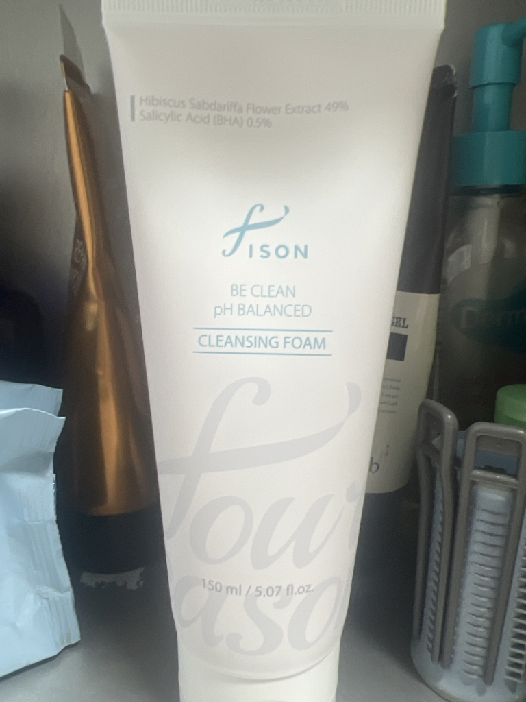 FISON BE CLEAN pH BALANCED CLEANSING FOAM review image