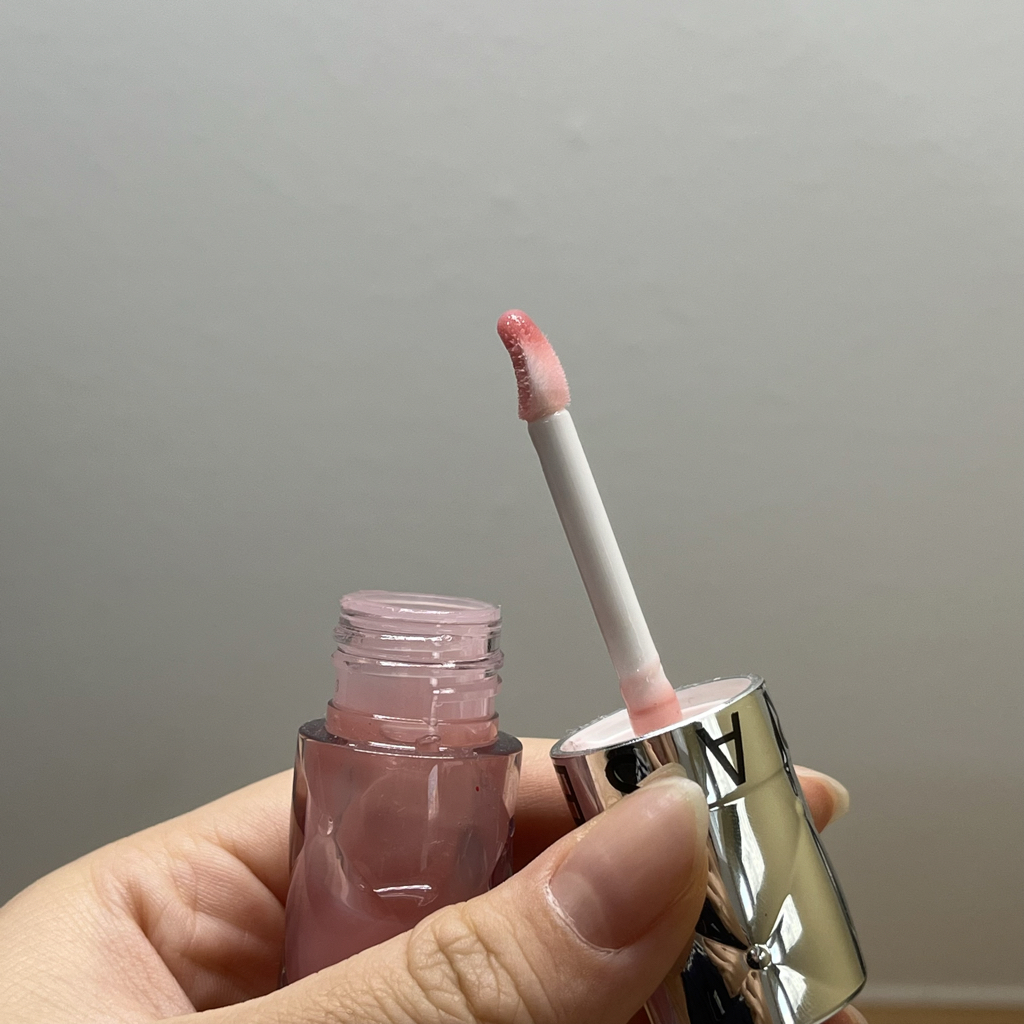 SEPHORACOLLECTION Outrageous Plump Effect [01 Universal Volume] review image