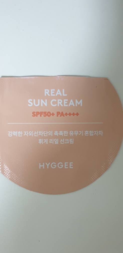 真实防晒霜 [SPF50+/PA++++]的真实用户使用照片