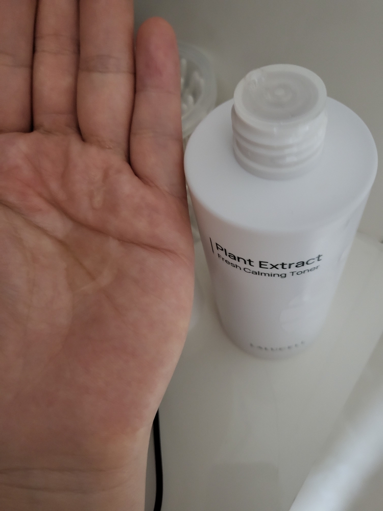 植物萃取清新遮瑕爽肤水的真实用户使用照片