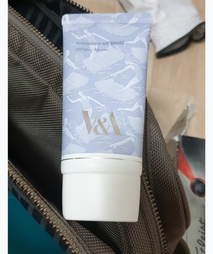 V&A (브이앤에이) 안티옥시던트 유브이 쉴드 [SPF50+/PA++++] review image