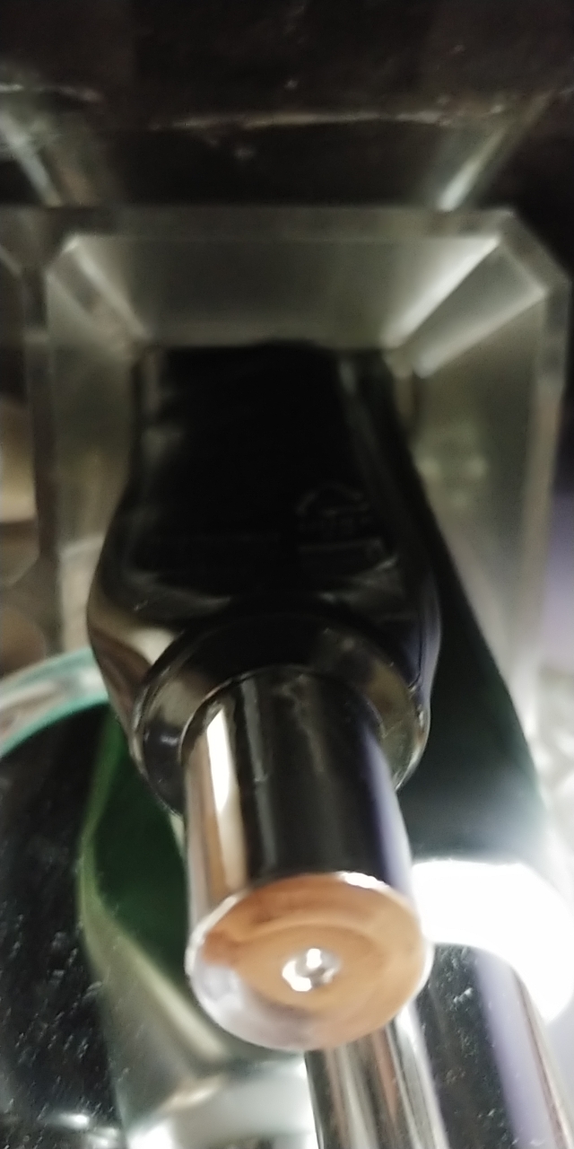 抗衰老肽眼霜的真实用户使用照片