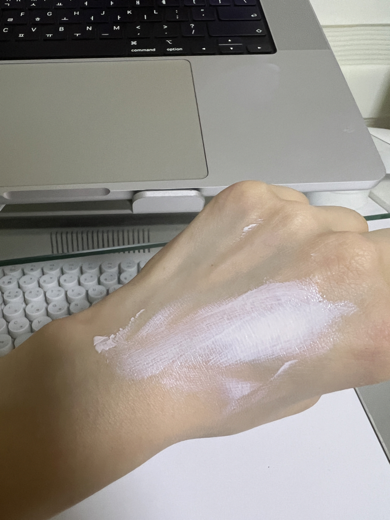 프랭클리 (FRANKLY) 화사해 선크림 [SPF50+/PA++++] review image