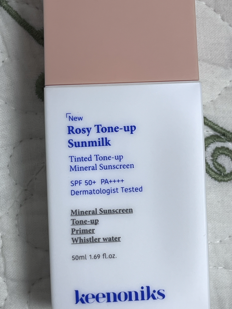 露西美白隔离乳霜 [SPF50+/PA++++]的真实用户使用照片