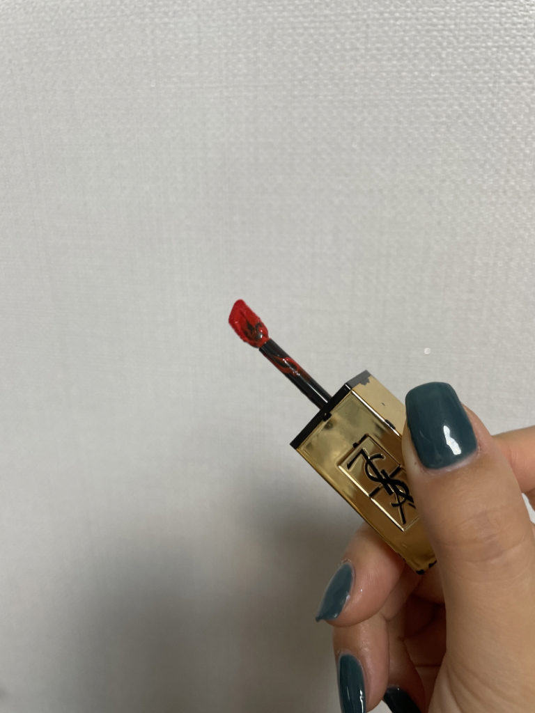 입생로랑뷰티 (YVESSAINTLAURENTBEAUTY) 따뚜아쥬 꾸뛰르 타투 틴트 [01 루쥬따뚜아쥬] review image
