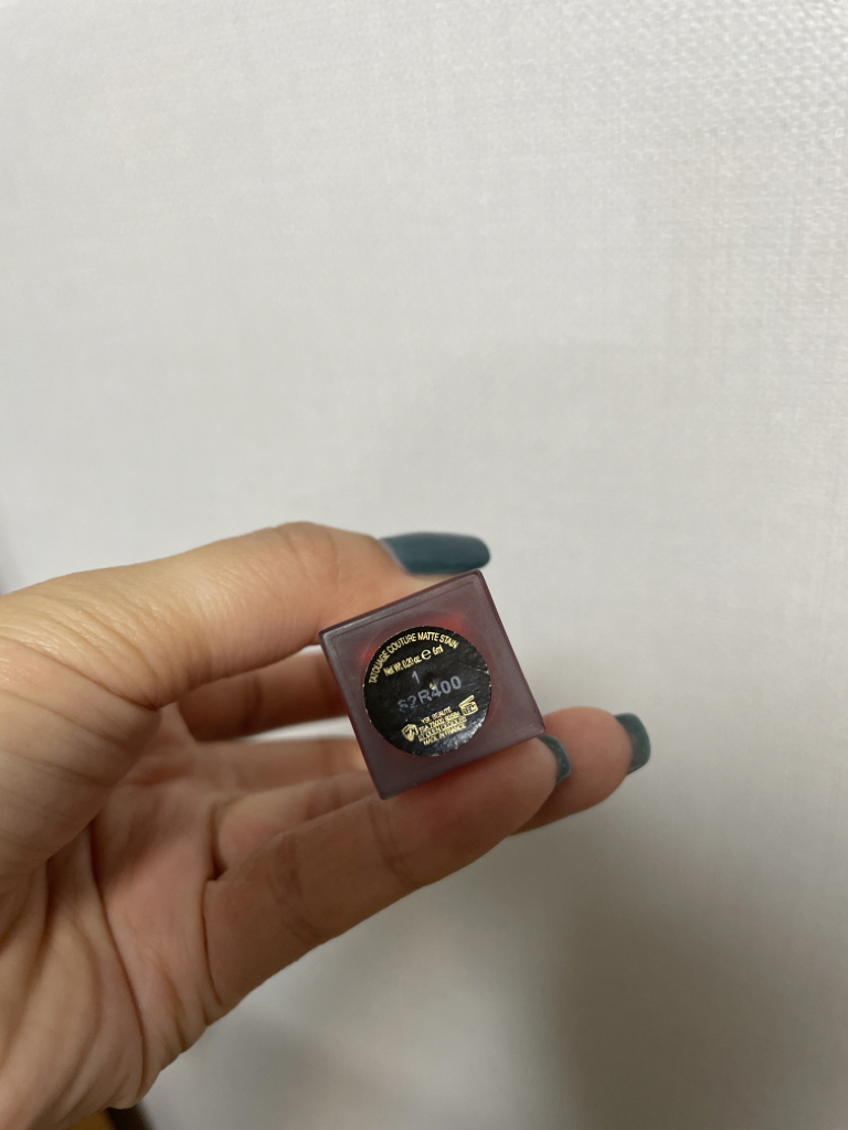 입생로랑뷰티 (YVESSAINTLAURENTBEAUTY) 따뚜아쥬 꾸뛰르 타투 틴트 [01 루쥬따뚜아쥬] review image