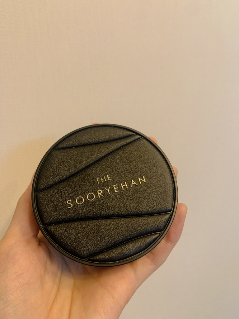 Sooryehan 更黑色张力贴合网眼粉饼 [SPF50+/PA+++] [21号] common.review image